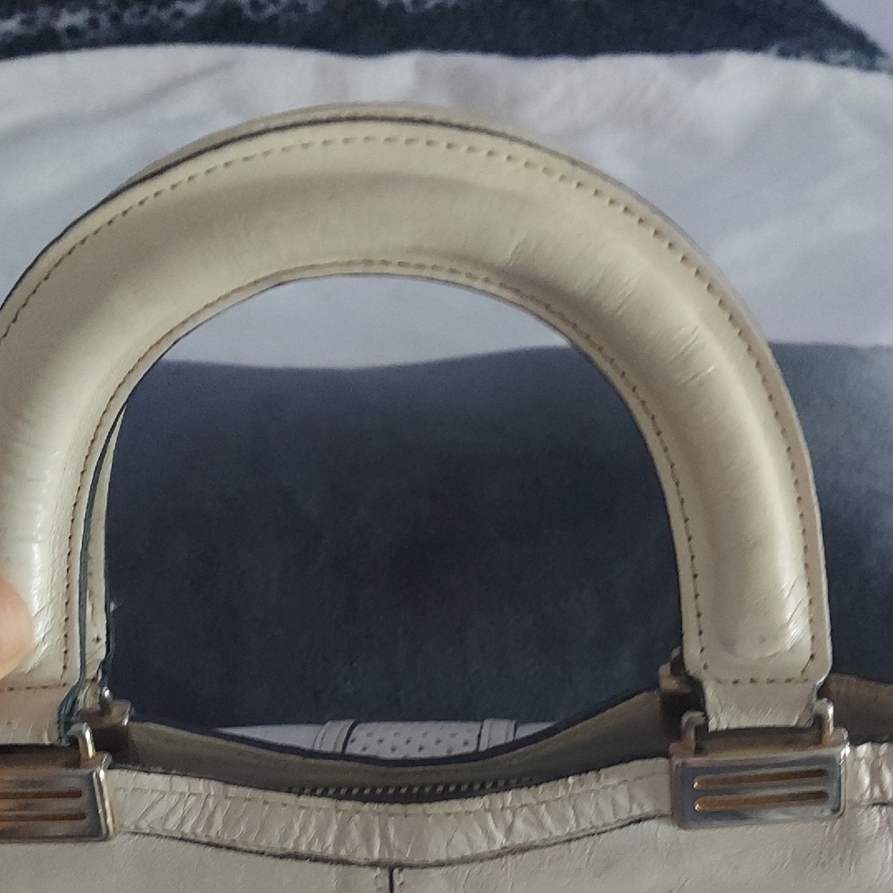 3 For $12 Cream Womens Handbag - Picture 7 of 16